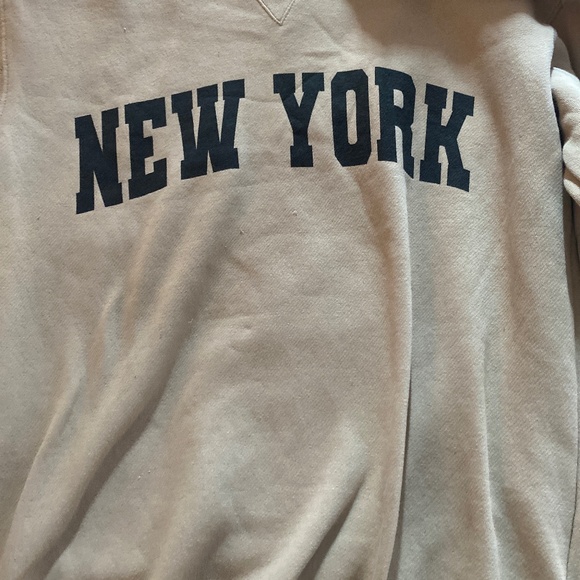 Crewneck - Picture 1 of 3